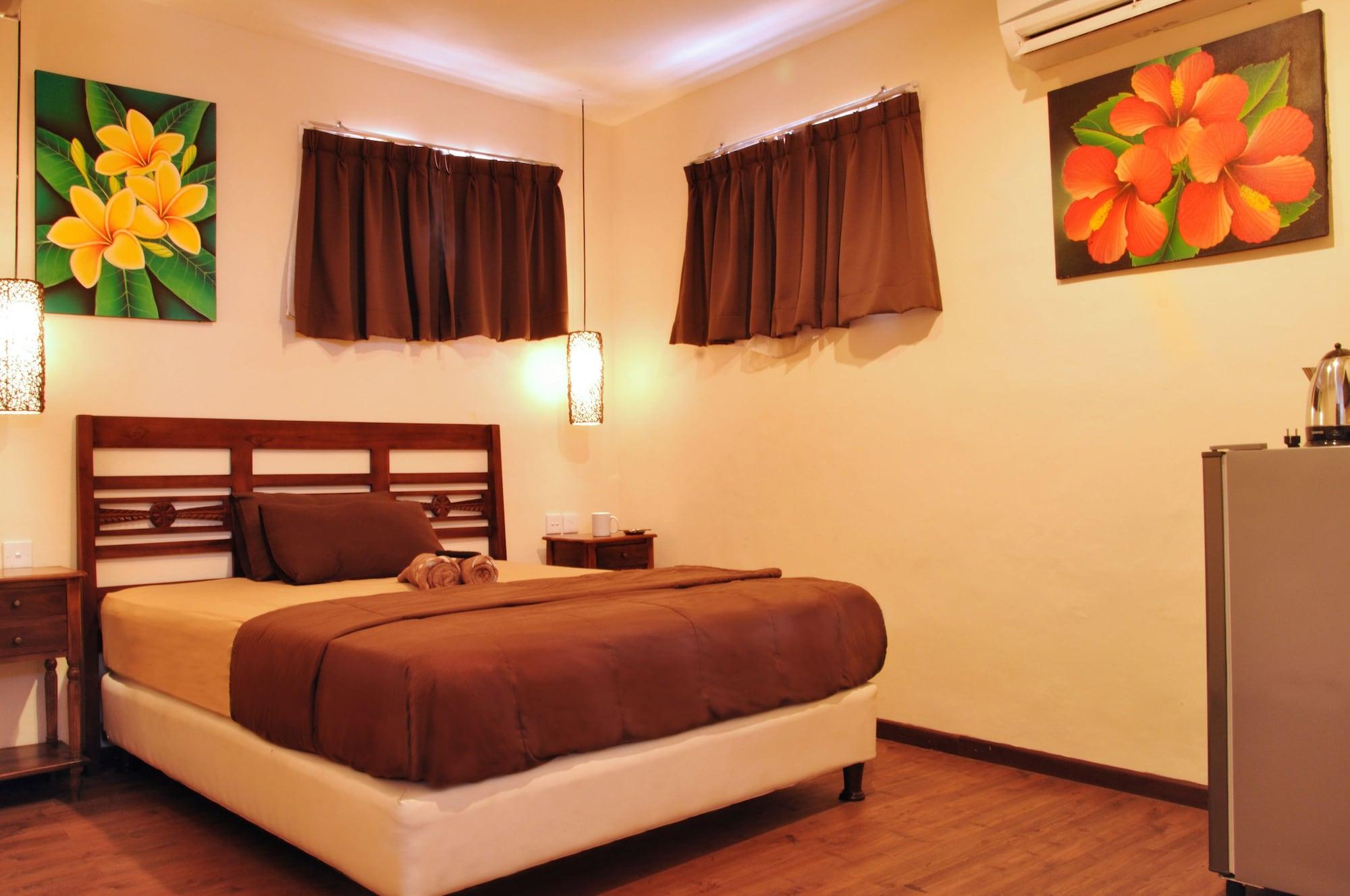 Bemo Corner Guest House Kuta  Exterior photo